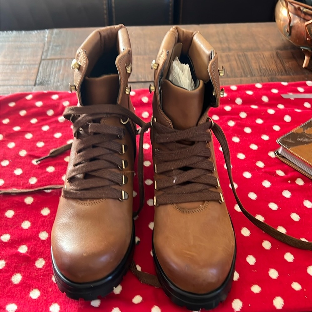 Steve Madden brown boots size 8.5